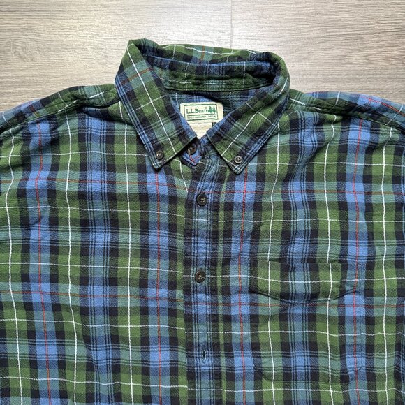 L.L. Bean Men's Scotch Plaid Flannel Shirt - Navy/Green/Red - Picture 2 of 5